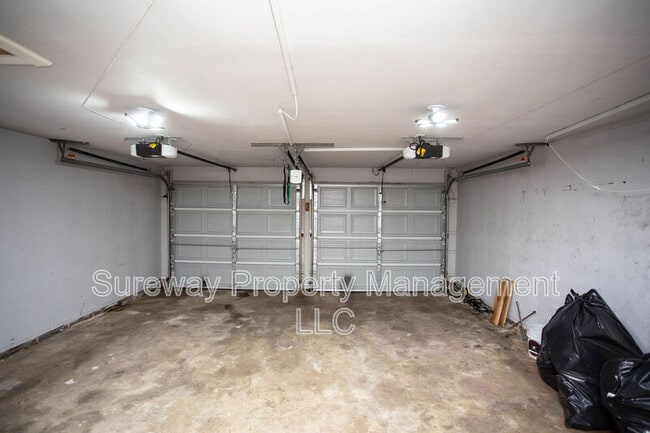 Building Photo - 49 Granite Ln