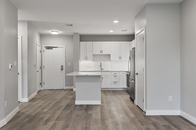 Building Photo - 59 Mill St