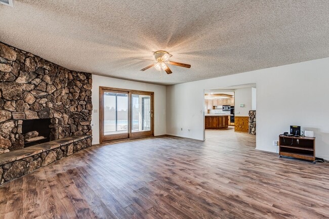 Building Photo - HORSE TRAINERS! MUST SEE HORSE PROPERTY AWESOME ACRAGE 5 ACRES Beautiful Custom 1 story home in W...