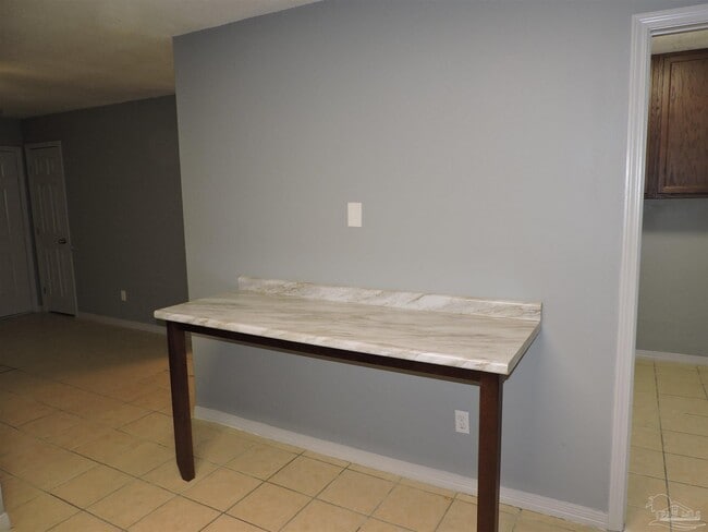 Building Photo - 5084 Yacht Harbor Dr