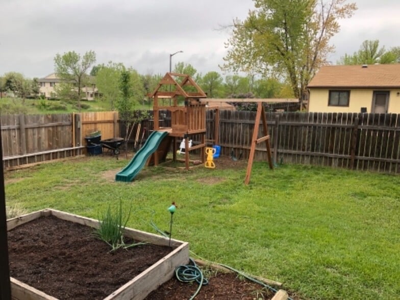 Building Photo - 677 Vera Ct