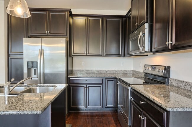 Building Photo - TOWNHOME AVAILABLE IN THE CHARTER HOMES - DEER RUN COMMONS