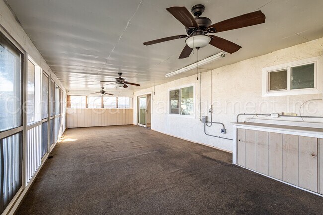 Building Photo - 3 Bedroom/2 Bath Home with Solar - $2100 Per Month!