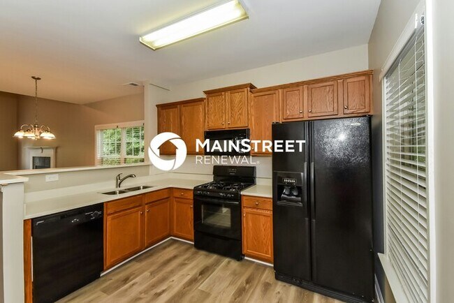 Building Photo - 3 Bedroom Pet-Friendly Home in Dallas, GA with Main Street Renewal