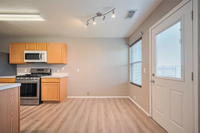Building Photo - 2307 Emory Knoll Dr