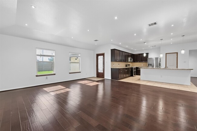 Building Photo - 9322 Limestone Ranch Ln