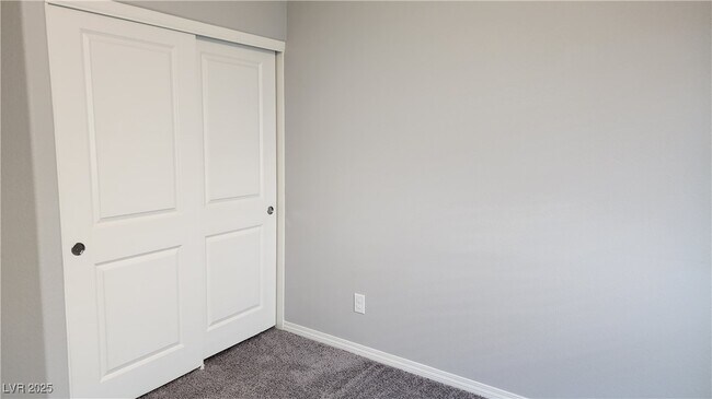 Building Photo - 7858 Morganite Ave