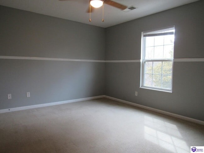 Building Photo - 416 Jey Dr