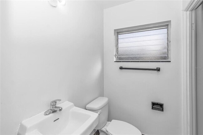 Building Photo - 4726 Abaca St