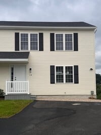 Building Photo - 18 Snowberry Cir