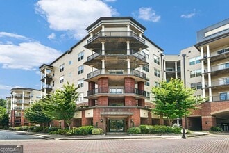 Building Photo - 200 River Vista Drive