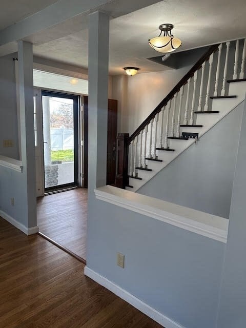 Building Photo - 633 Plantation St