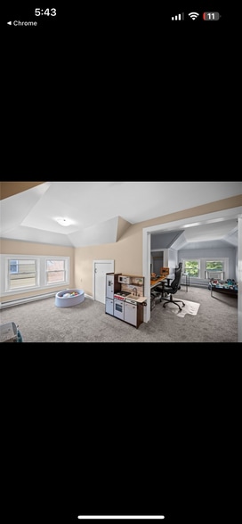 Building Photo - 1303 W 102nd St