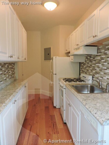 Building Photo - 361 Harvard St