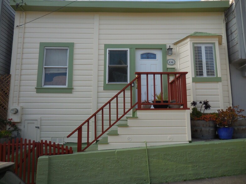 front of house - 436 Anderson St