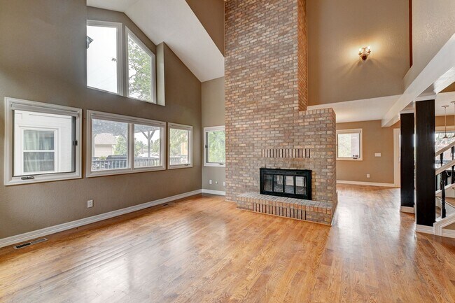 Building Photo - 3369 S Tulare Ct
