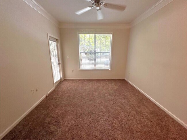 Building Photo - 1110 Westchester Ridge NE