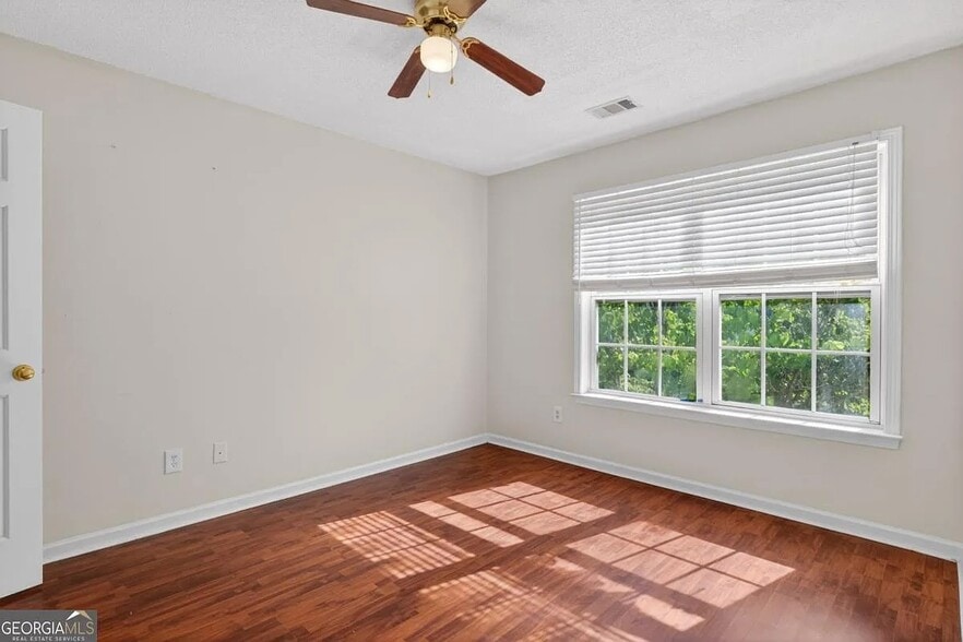 Building Photo - 1080 Whitestone Rdg