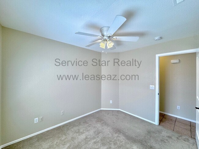 Building Photo - 2120 S Navajo Way