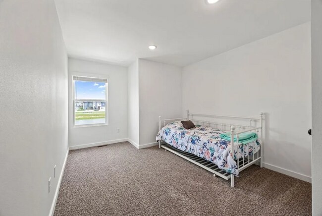 Building Photo - CUTE 3 Bedroom 2.5 Bath 2-story home located in Bentonville!