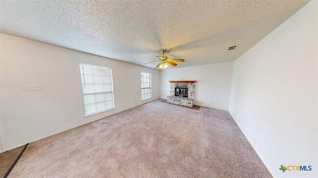 Building Photo - 1613 Bobby Lee Dr