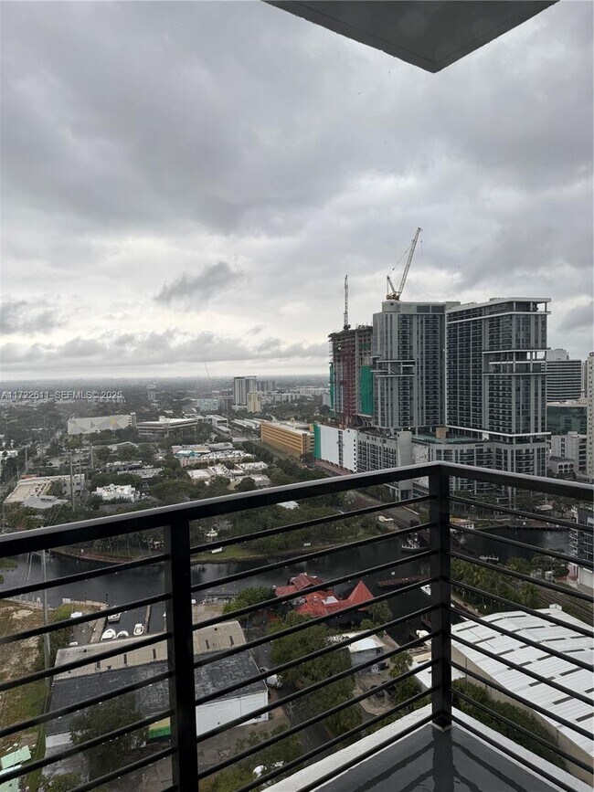 Building Photo - 307 SW 5th St