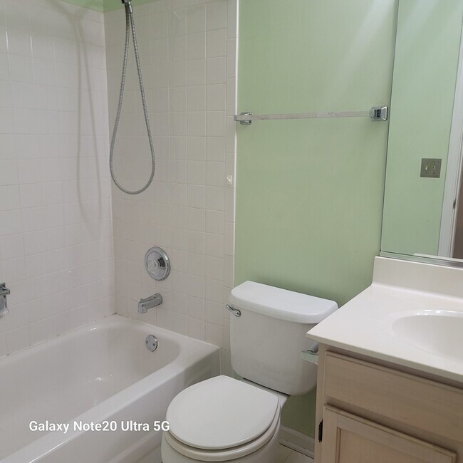 Building Photo - 1431 Orleans Dr