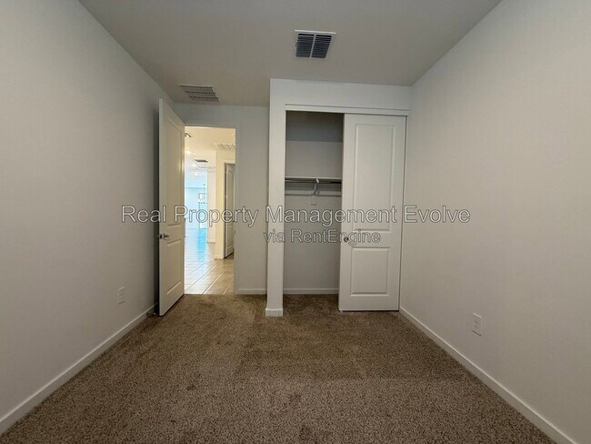 Building Photo - 4169 W Jeanette Ln
