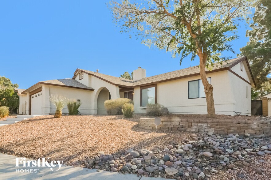 Building Photo - 801 Anchor Dr