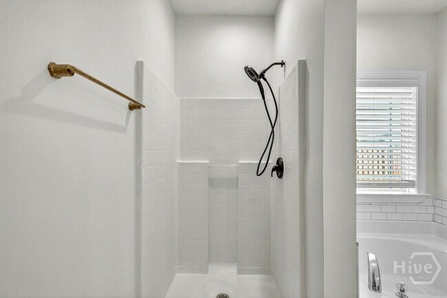 Building Photo - 80 Butler Dr