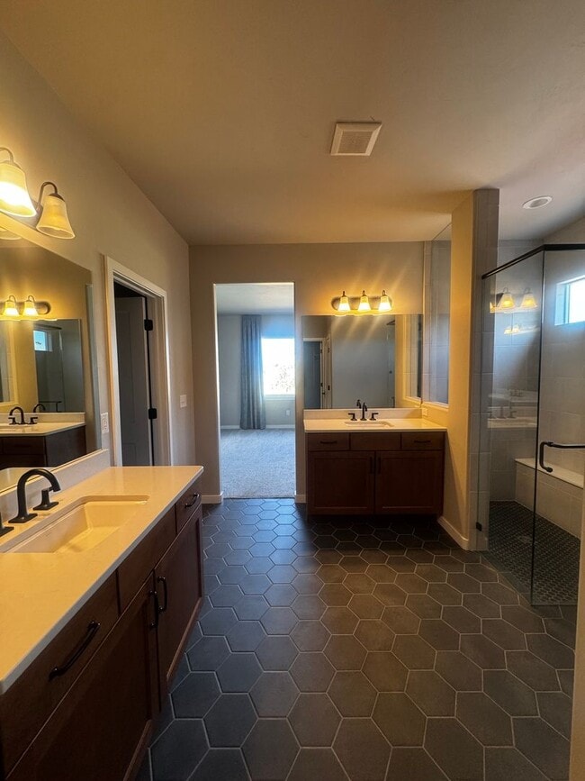 Building Photo - 9996 Antelope Ravine Dr