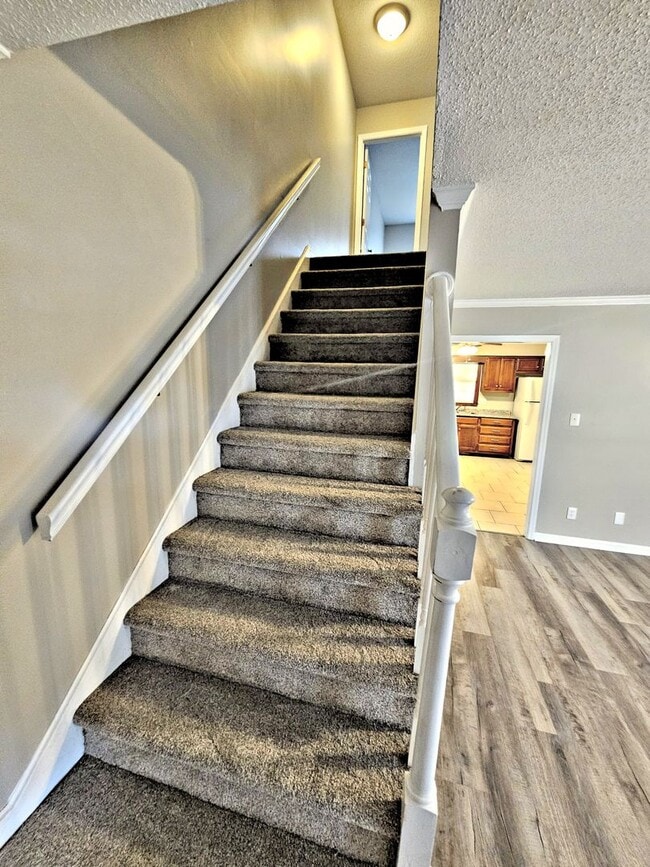 Building Photo - 3BR TOWNHOUSE FOR RENT - DECATUR SW