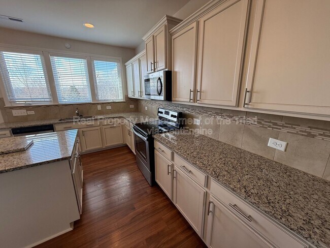 Building Photo - 5012 Shorthorn Way