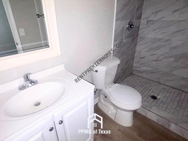 Building Photo - 4616 S 23rd W Ave