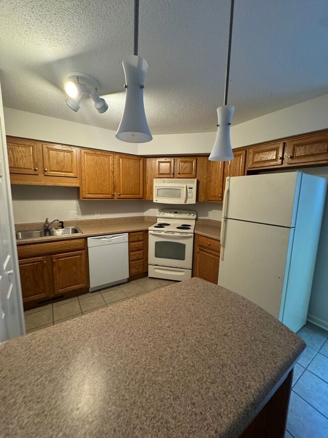 Building Photo - 1423 Wake Forest Rd