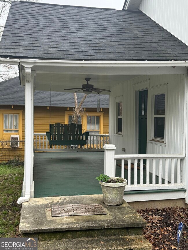 Building Photo - 1750 Linwood Ave