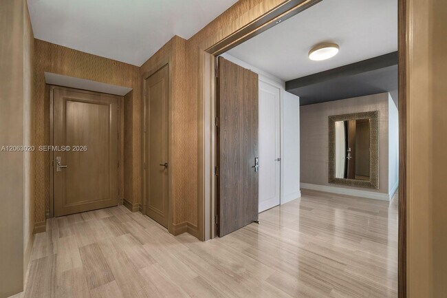 Building Photo - 17749 Collins Ave