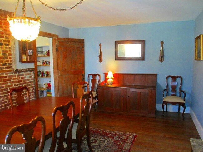 Building Photo - 8355 Broad Neck Rd