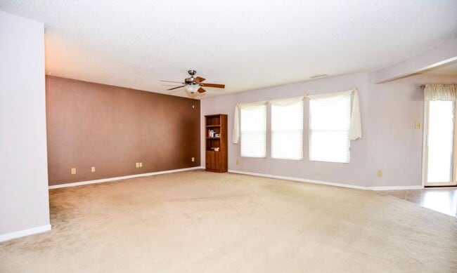 Building Photo - SPACIOUS 2 STORY HOUSE
