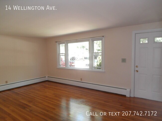 Building Photo - 14 Wellington Ave