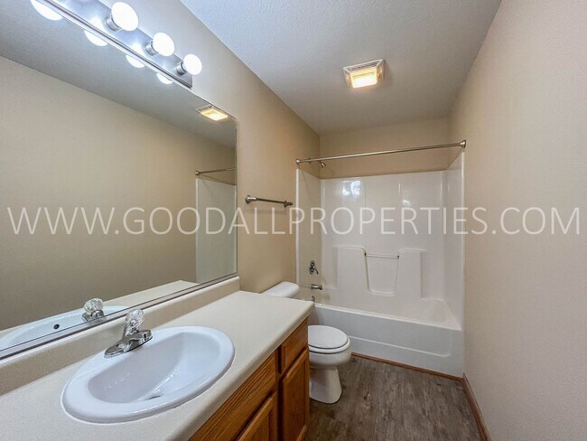 Building Photo - Special 1/2 Off 1st Month Rent if lease si...