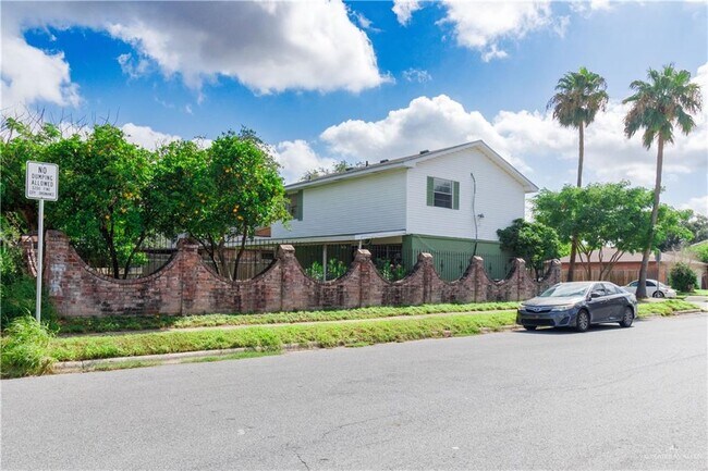 Building Photo - 6101 N 22nd St