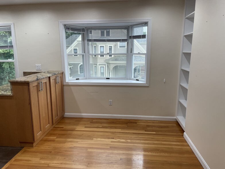 Building Photo - 11 Bemis Rd