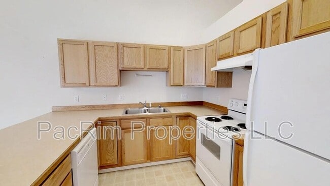 Building Photo - 5740 Sapphire Loop