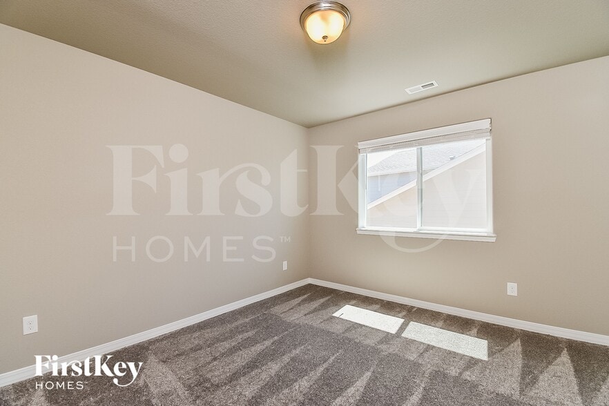 Building Photo - 7687 Benecia Dr