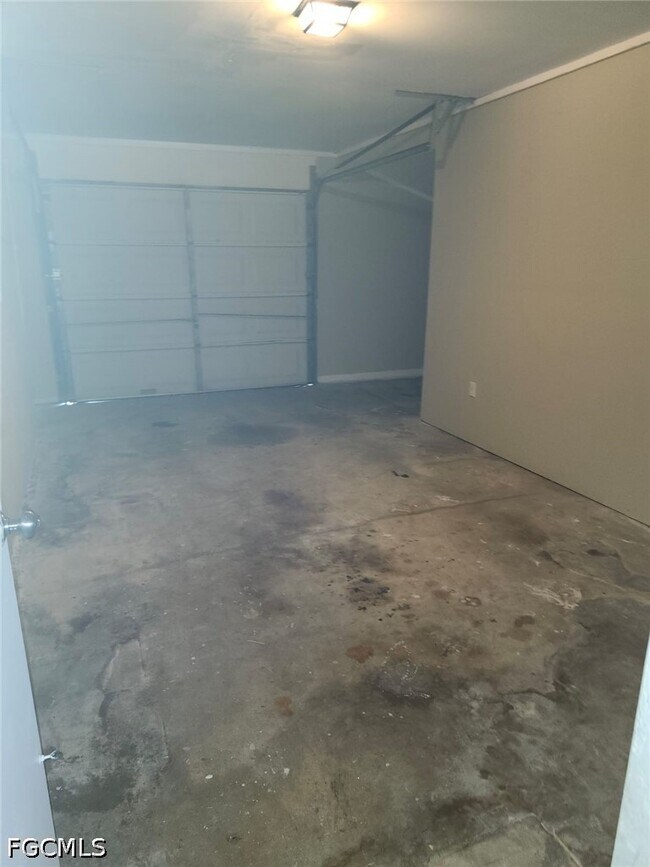 Building Photo - 112 Kerr Cir