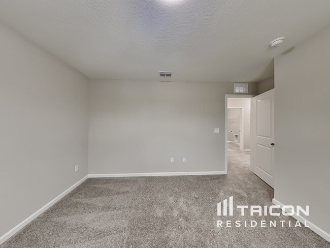 Building Photo - 66 Raphael Ln