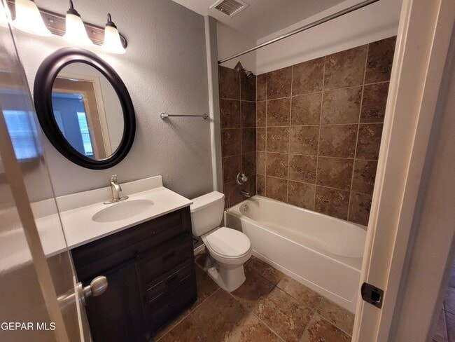 Building Photo - 14247 Hacienda Rock Dr