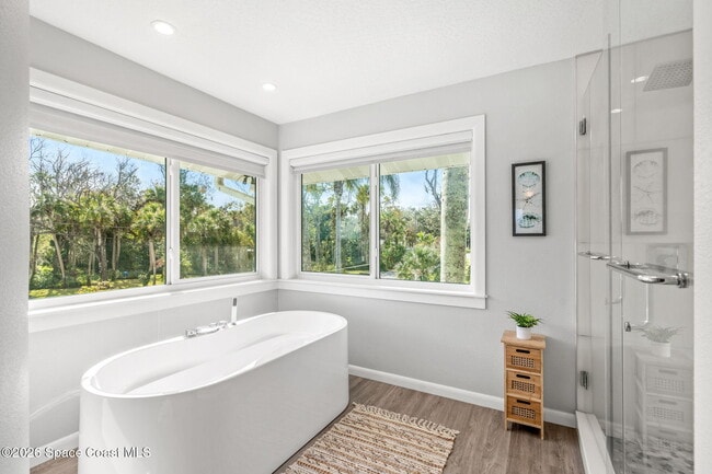 Building Photo - 100 Bonita St