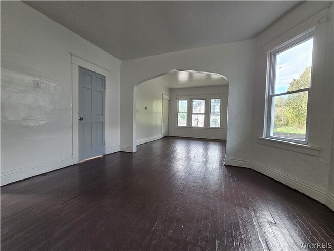 Building Photo - 67 Moeller St